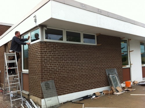 brick commercial building windows