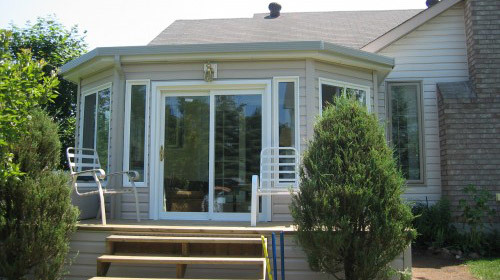 patio door on sun porch